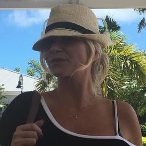 Meet your Posher, Lindy